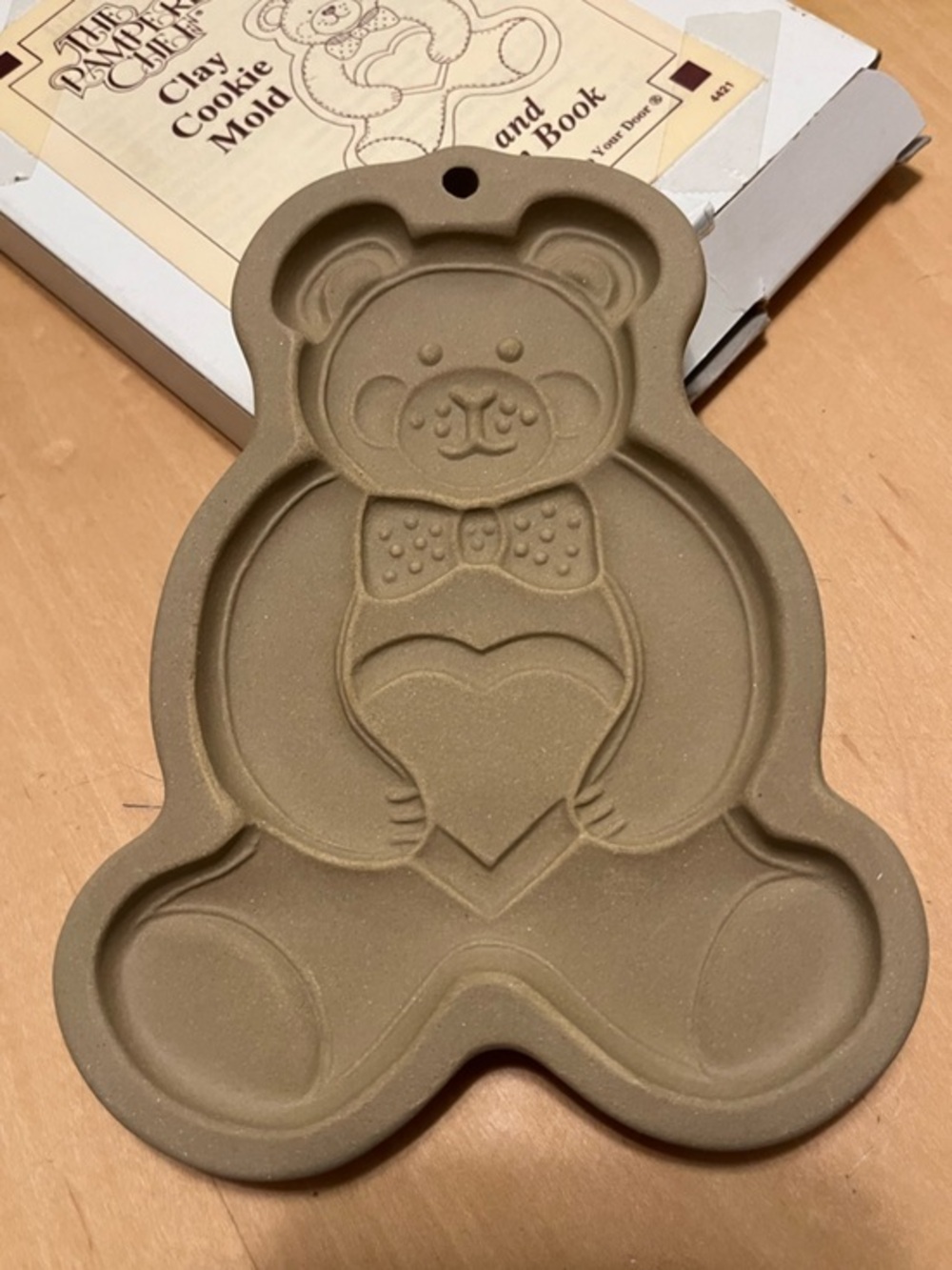 The Pampered Chef Teddy Bear Heart Clay Cookie Mold